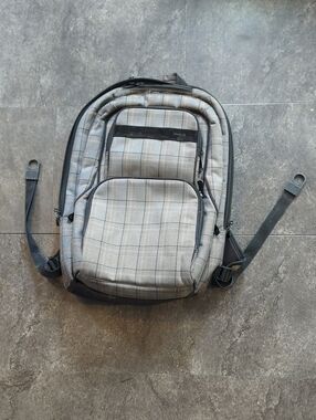 Hurley Gray Plaid Backpack with Multiple Pockets